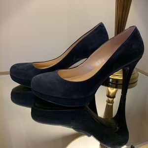 Marc Fisher navy pump